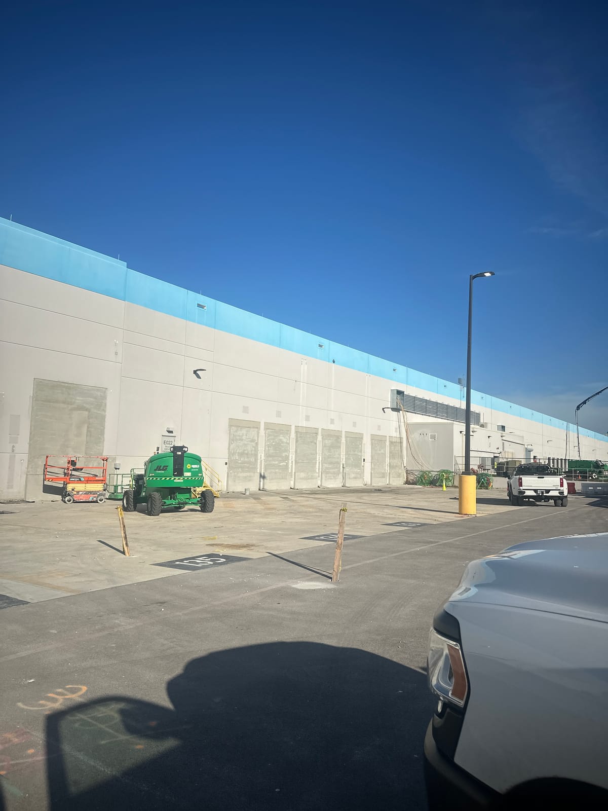 Amazon distribution facility exterior with loading docks in Miramar, Florida