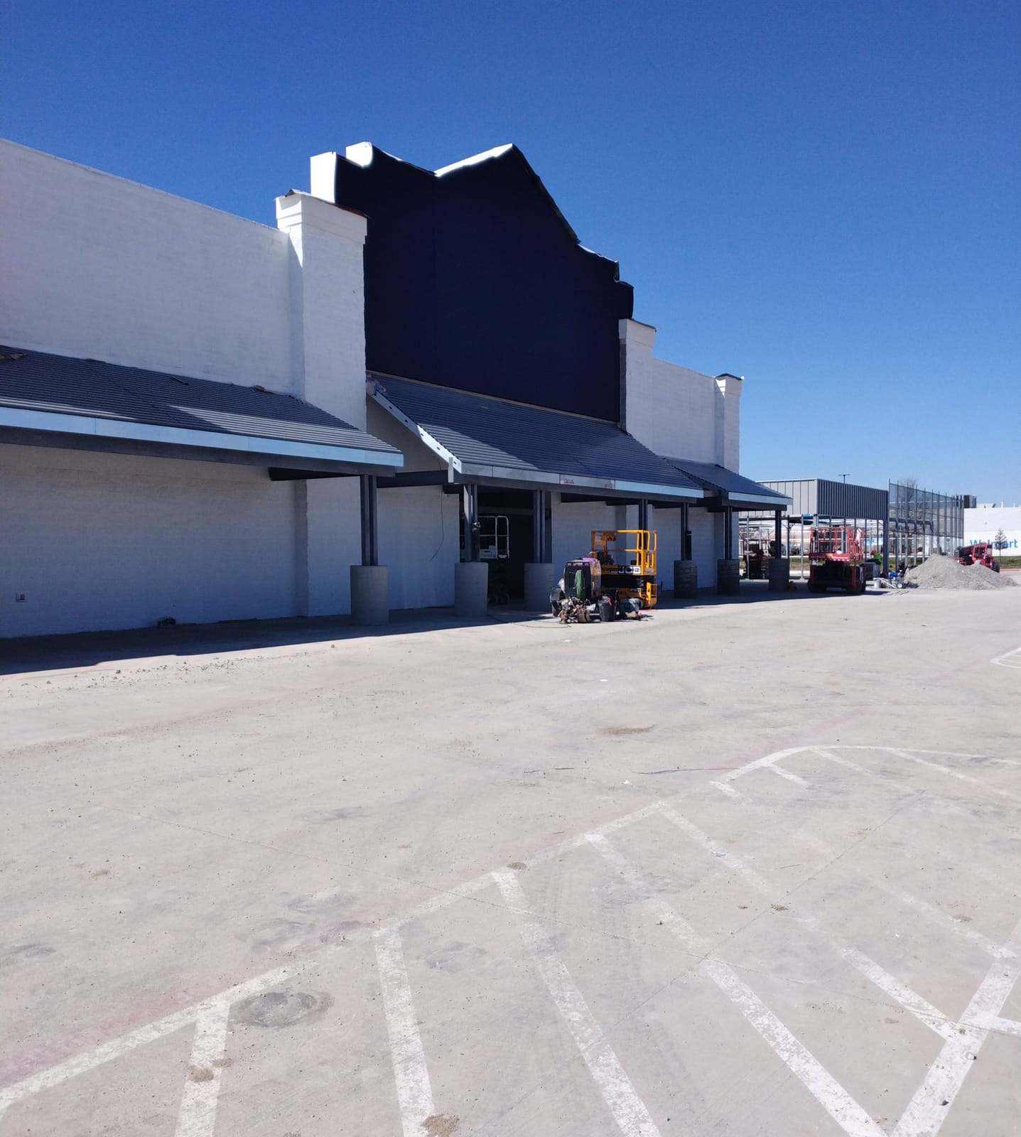 Lowe's retail building exterior with storefront canopies in Midland, Texas